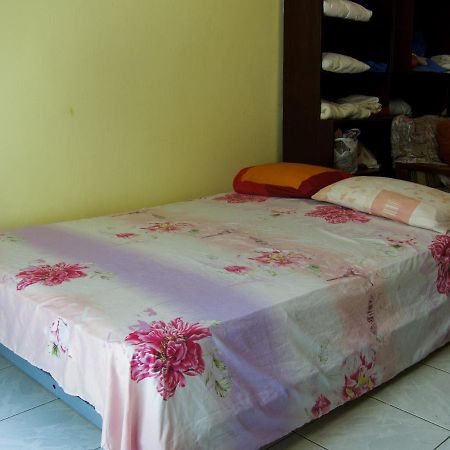 Birbili Youth Guest House Atena Exterior foto